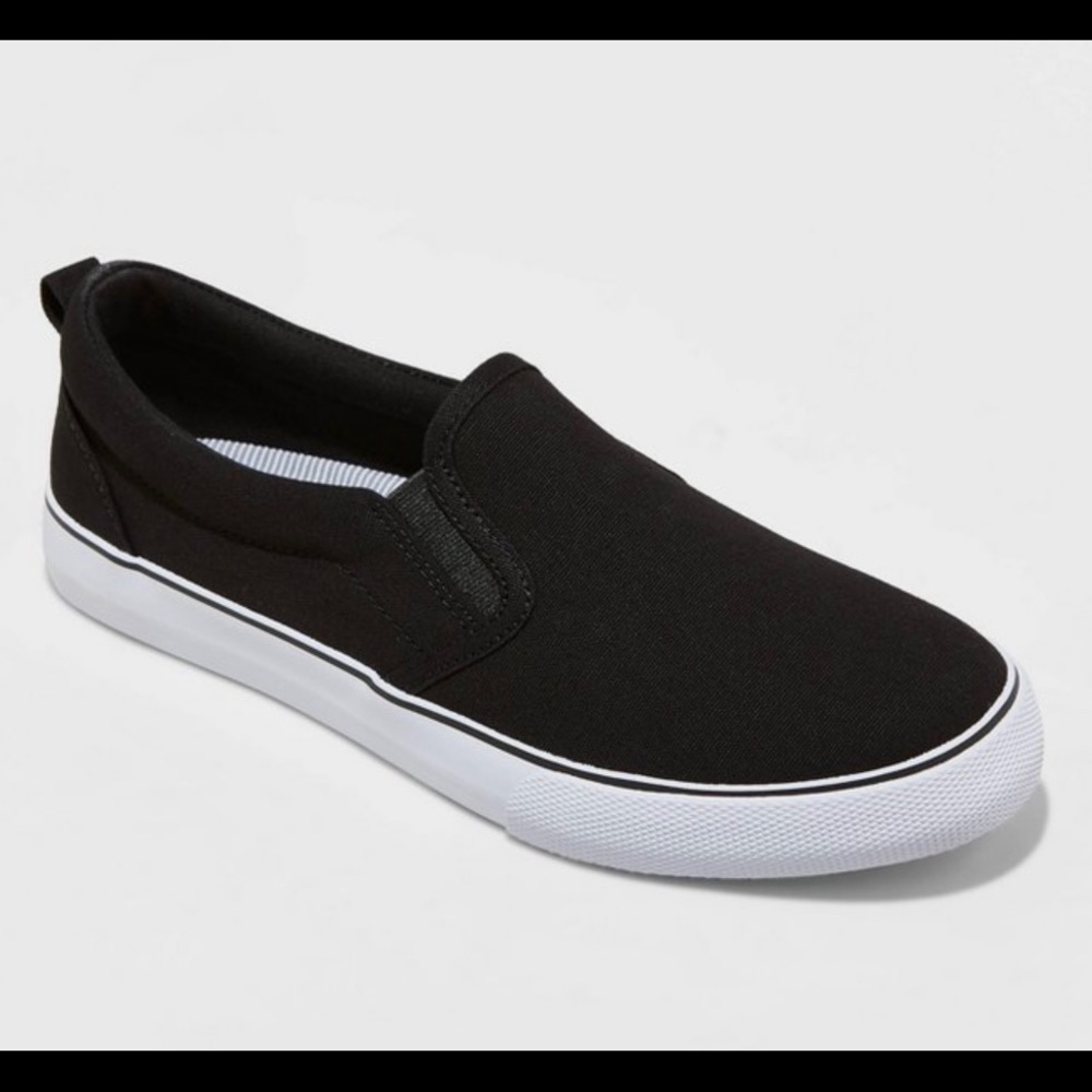 NWT A new day black and white slip on sneakers